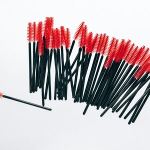 Lash brush